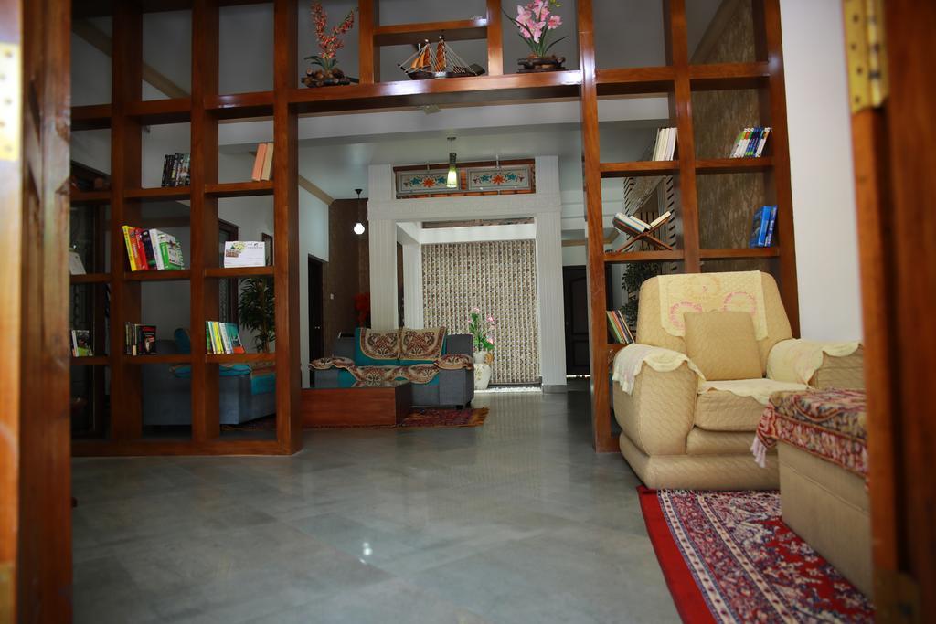 Periyar Villa Home Stay - Thekkady Buitenkant foto